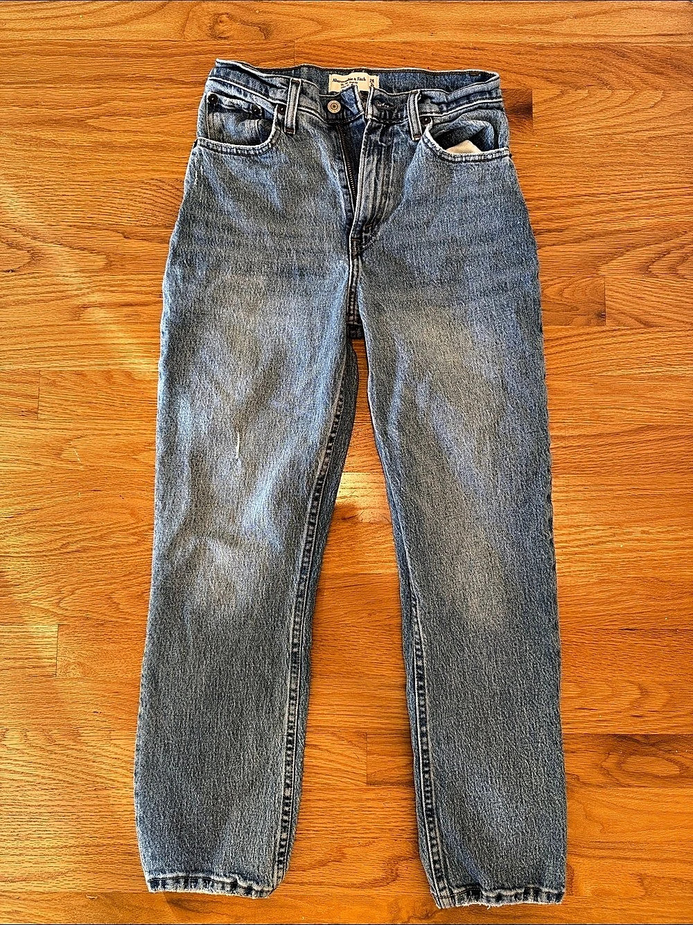 Abercrombie & Fitch The '90s Straight Ultra High Rise Jean Straight Leg Jeans